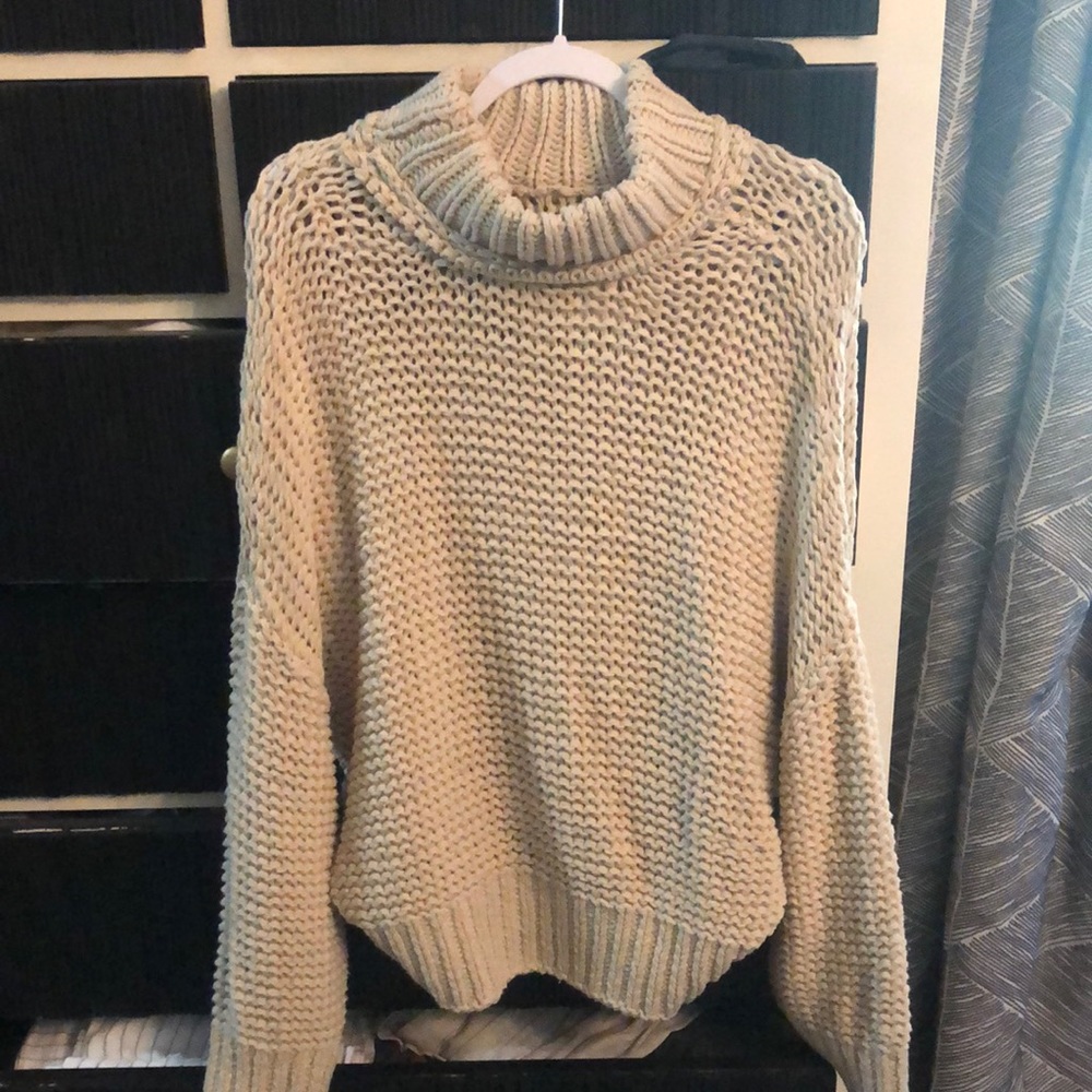 Free people chunky knit sweater